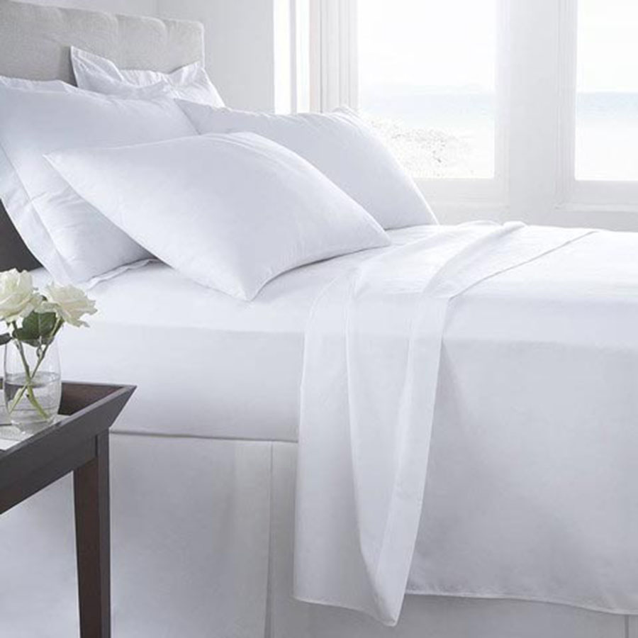 ga giường màu trắng cho khách sạn